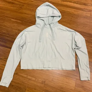 Gymshark Hoodie Womens Medium Cropped Thumb‎ Hole Athletic Pullover Activewear thumbnail 1