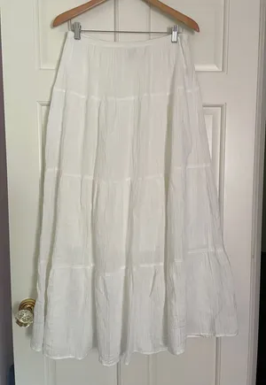 Universal Threads White Maxi Skirt Tiered thumbnail 1