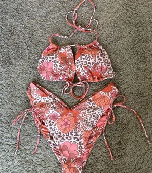 Altar'd State Pink Floral Bikini thumbnail 1