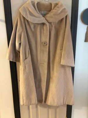 Classic Women's C.W. Holt Cream Real Fur Coat XL thumbnail 1