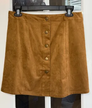 XHILARATION Snap-Front Faux Suede A-Line Mini Skirt in Camel Size Medium thumbnail 1