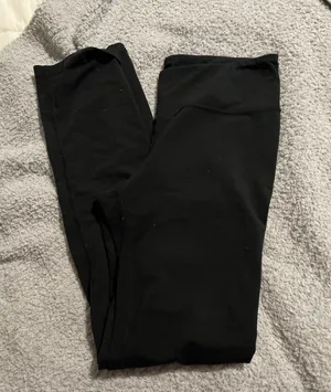 Fit Leggings thumbnail 2