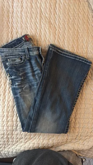 BKE Bootcut Blue Jeans Sabrina Women’s 26x29 1/2 Low-Rise Distressed Denim Stretch thumbnail 2