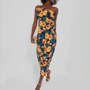 NWT Hyacinth House Margot Floral One Shoulder Maxi Dress S Marigold thumbnail 9