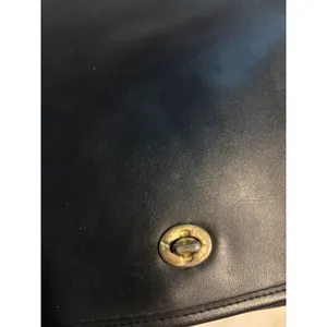 Coach Vintage Leather Crossbody Messenger Bag Black Turnlock Gold Hardware thumbnail 5