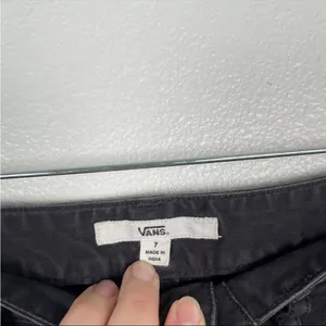 Vans Womens Bermuda Length Skate Shorts‎ Black Sz 7 thumbnail 2