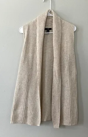 Gap knit sleeveless vest sweater cardigan beige‎ warm style fall women size M thumbnail 1