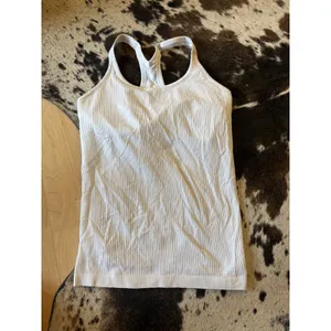 Lululemon Ebb To Street‎ Tank II In White Size 8 thumbnail 2