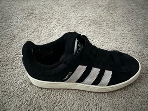 Black Adidas campuses thumbnail 3