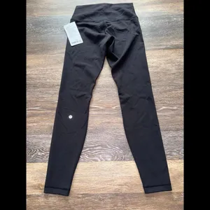 Lululemon Wunder Train thumbnail 3