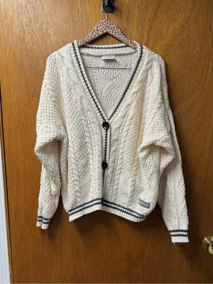Taylor Swift Folklore Album Era Cable Knit V-Neck Button Cardigan Sweater MD/LG thumbnail 14