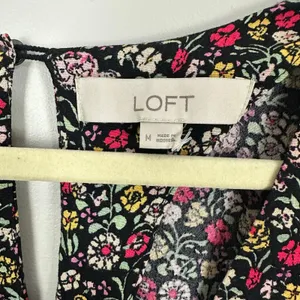 Ann Taylor Loft Ditsy Dark Floral Black Long Balloon Sleeve Romper Size Medium thumbnail 4