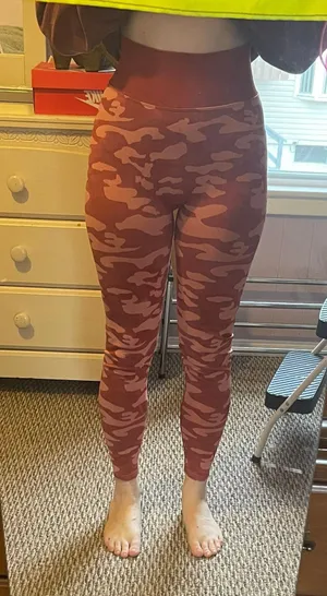 Victoria's Secret Sport Leggings thumbnail 2