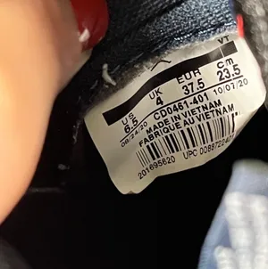 Nike Air Jordan 1 Retro High OG UNC Patent Blue Chill CD0461-401 Youth 6.5Y (Women 8) thumbnail 8