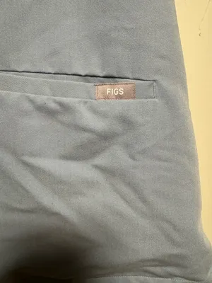 FIGS Casma Three-Pocket Scrub Top Women’s Large Dusty Blue thumbnail 3