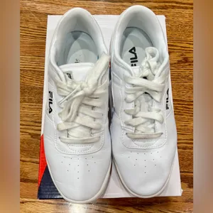 Fila Original Fitness tennis shoe women's size 7.5 thumbnail 2