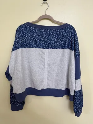 NEW Altar’d State Blue Floral Pullover Sweatshirt Size XL NWT thumbnail 7
