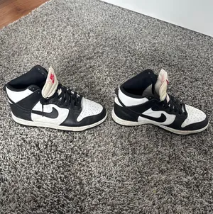 Panda Nike Dunk Women’s High thumbnail 5