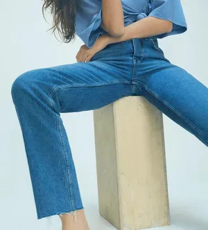 BDG | High Rise Raw Ankle Cropped Dillon Blue Jeans Size 26W thumbnail 1
