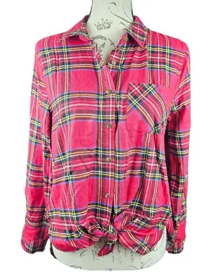 Hippie Rose -658 NWT Red Black Plaid Long Sleeve‎ Front Knot Button Down Shirt S thumbnail 1
