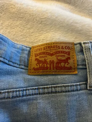 721 Levi’s High-Rise Skinny Jean thumbnail 3