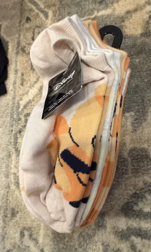 Disney Winnie The Pooh Halloween Themed Socks 9 Pairs Women's Sz 4-10 NWT thumbnail 1