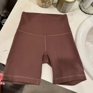 Lululemon Shorts thumbnail 6