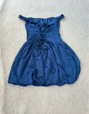 Princess Polly Off-The-Shoulder Dress thumbnail 4