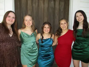 Green Dress thumbnail 6