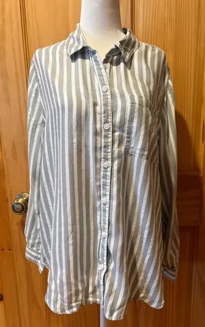 Beach Lunch Lounge Long-Sleeve Relaxed Button-Down Shirt size XL women’s thumbnail 1