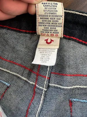 WLHJ58FE2 Americana Chain Dark Rinse Rolled Capri Jeans $209 EUC 28 thumbnail 11