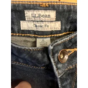 LL Bean Classic Fit Blue Jean Pants Size 6 Pet (3496) Read thumbnail 2