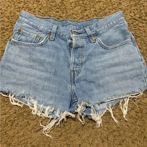 Levi's 501s thumbnail 1