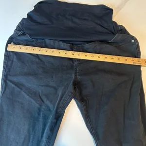 Sonoma Maternity Jeans Over the Belly Jeggings Stretch Denim Distressed Comfortable‎ thumbnail 3