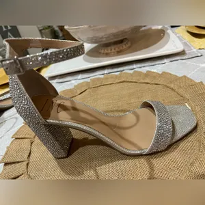 Elegant Silver Rhinestone Women's Heels Sz 8 thumbnail 5