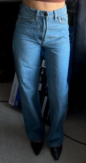 H&M Jeans High-Waisted thumbnail 1