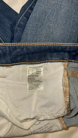 American Eagle Hi-Rise Jegging Jeans Size 4 Regular Medium Wash thumbnail 2