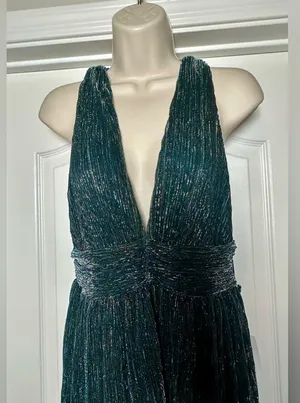 NWT Crystal Sky Deep V-neck Pleated Sparkle Iridescent Women’s Cocktail Dress LG thumbnail 5