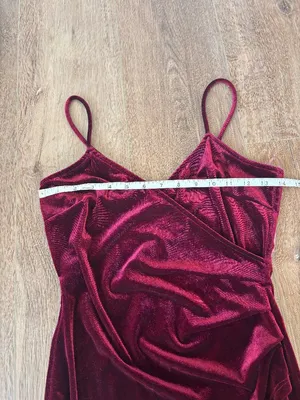 Windsor Burgundy Velvet Dress - Size Medium thumbnail 3