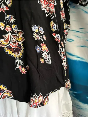 Old Navy Women’s Floral Print V-Neck Women's Top Blouse Black MD thumbnail 5