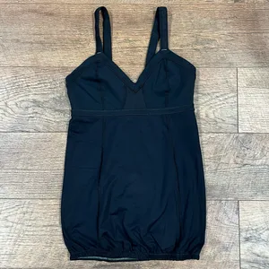 Lululemon Bra Top Athletic Workout Top Size 4 thumbnail 3
