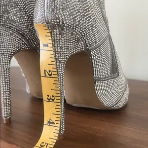 Steve Madden Rhinestone Pointed Toe Booties Silver Size 6M thumbnail 6