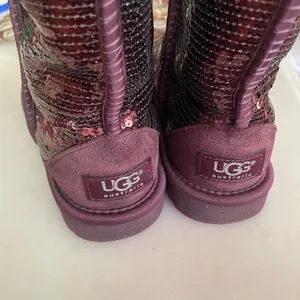 UGG Purple Port Short Sparkle Uggs- Size 5 thumbnail 9