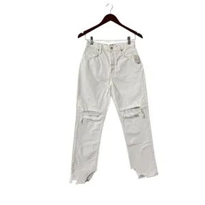 NWT FREE PEOPLE We The Free Maggie Distressed Cotton White Denim Jeans thumbnail 4