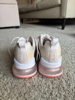 Nike Air 270 React Women’s Sneakers thumbnail 3