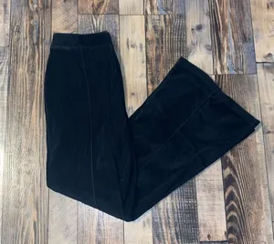 Aerie Fit and Flare Black Pants size Medium thumbnail 1
