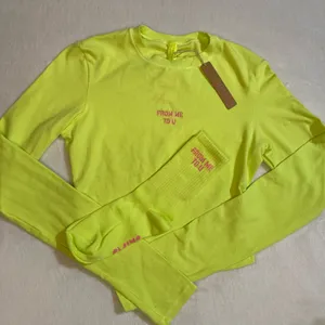 SKIMS Long Sleeve T-Shirt Set! S thumbnail 1
