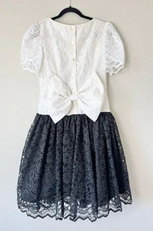 Vintage 80s Black & White Lace Drop Waist Back Bow Party Dress Size Small thumbnail 1