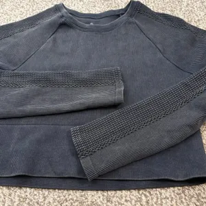 OFFLINE by Aerie Crop Top Women LG Gray Acid Wash Seamless Long Sleeve Big Chill thumbnail 5