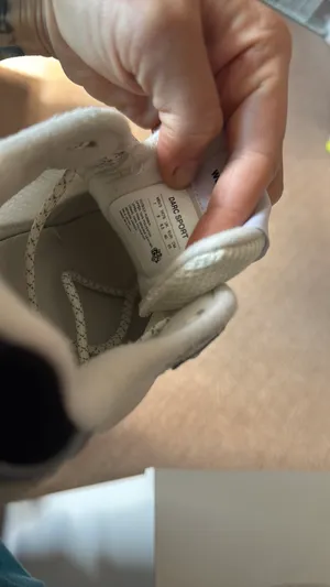 Gymshark Darc Sport White and Gray Athletic Shoes with Chunky Sole thumbnail 7